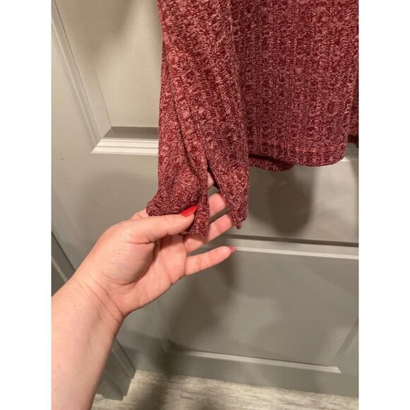 Heyson Red V-Neck Boutique Top – L Fits XL – NWT - Picture 7 of 7